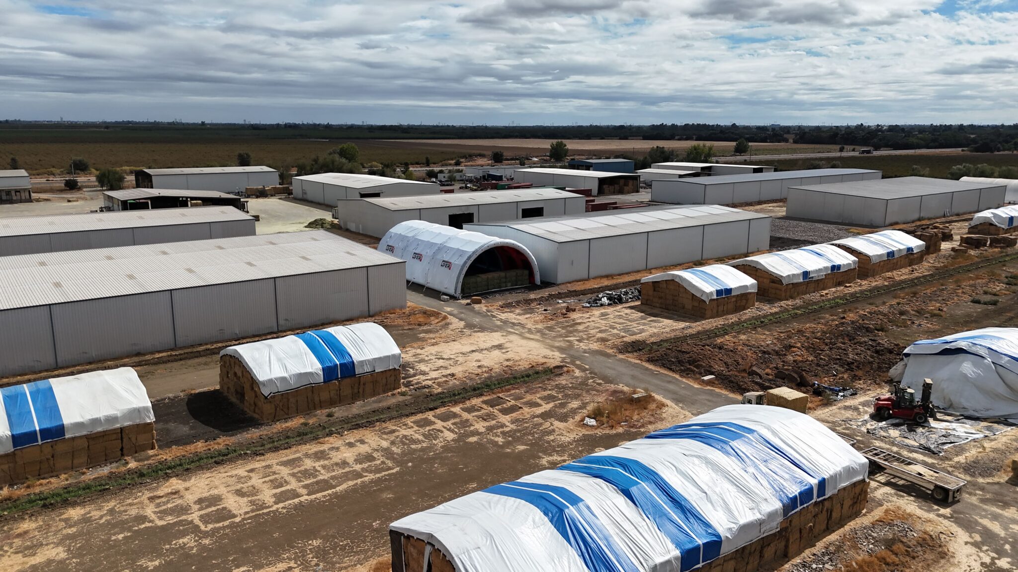 DJI_20251001123432_0027_D-min